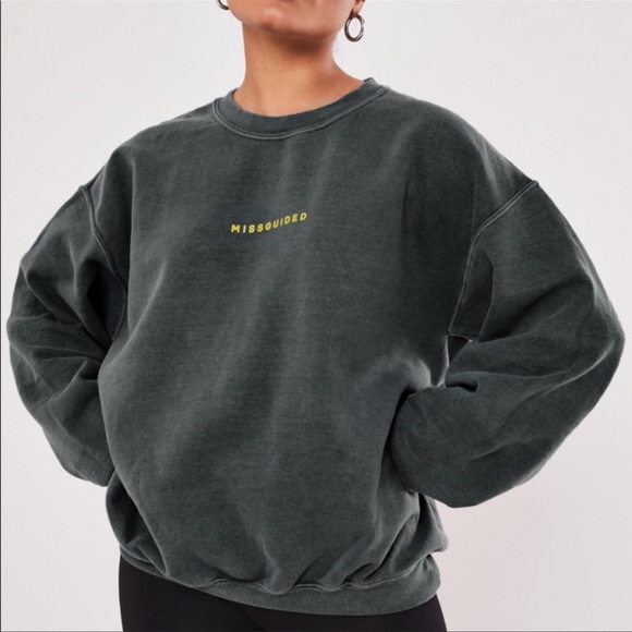 Missguided Tops - MISSGUIDED CREWNECK SWEATSHIRT